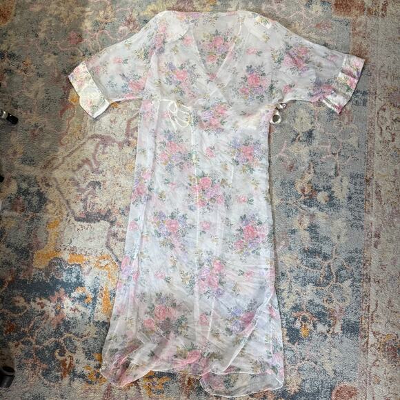 Vintage 80s sheer floral coquette robe - Picture 8 of 9